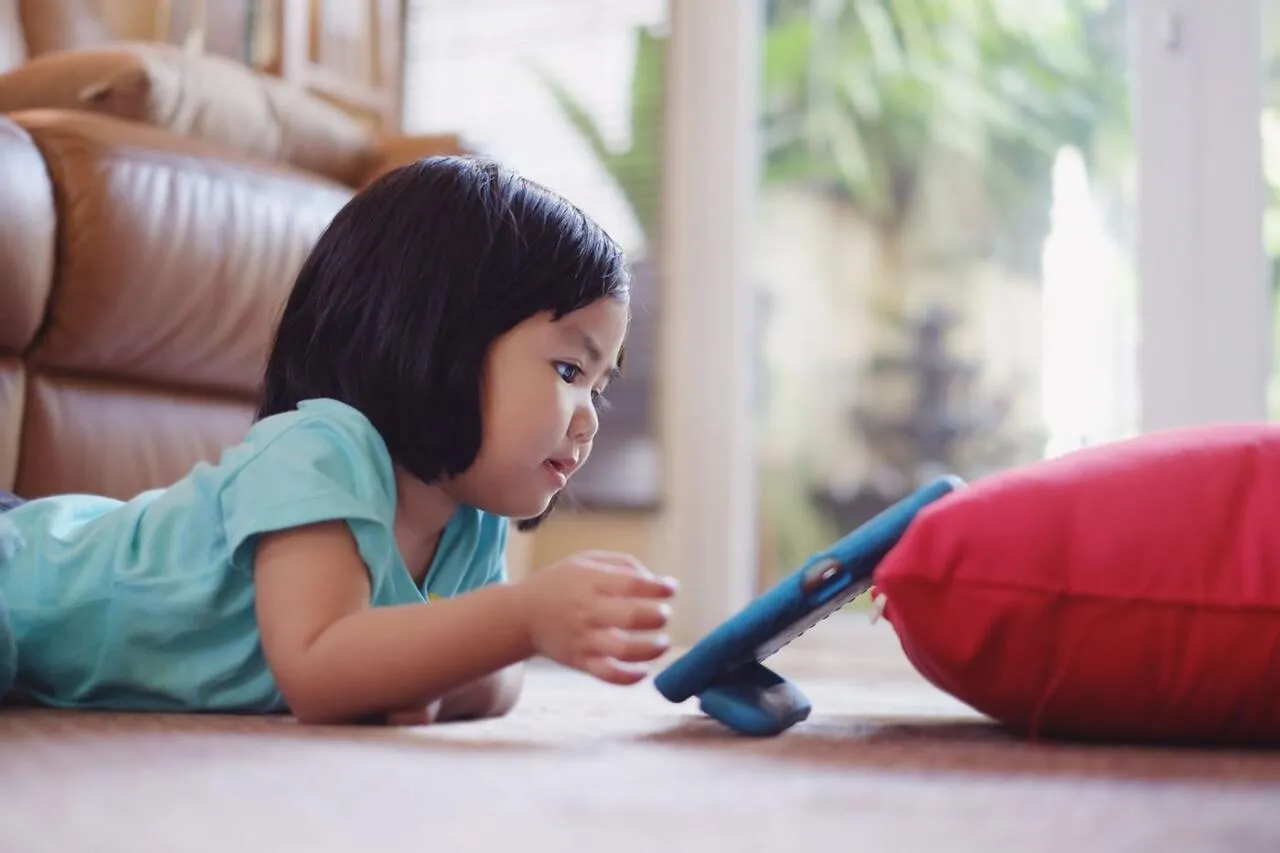 5 Fun Family-Friendly Activities to do at Home!